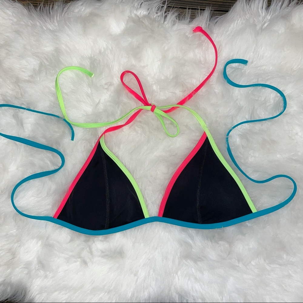 Triangle bikini top
